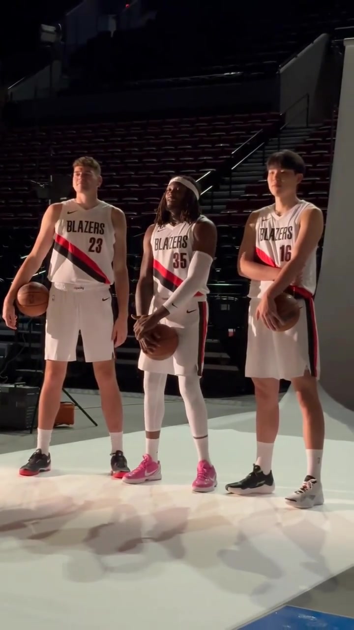 楊瀚森克林根羅威三大中鋒同框合影利拉德還展示了中文水平