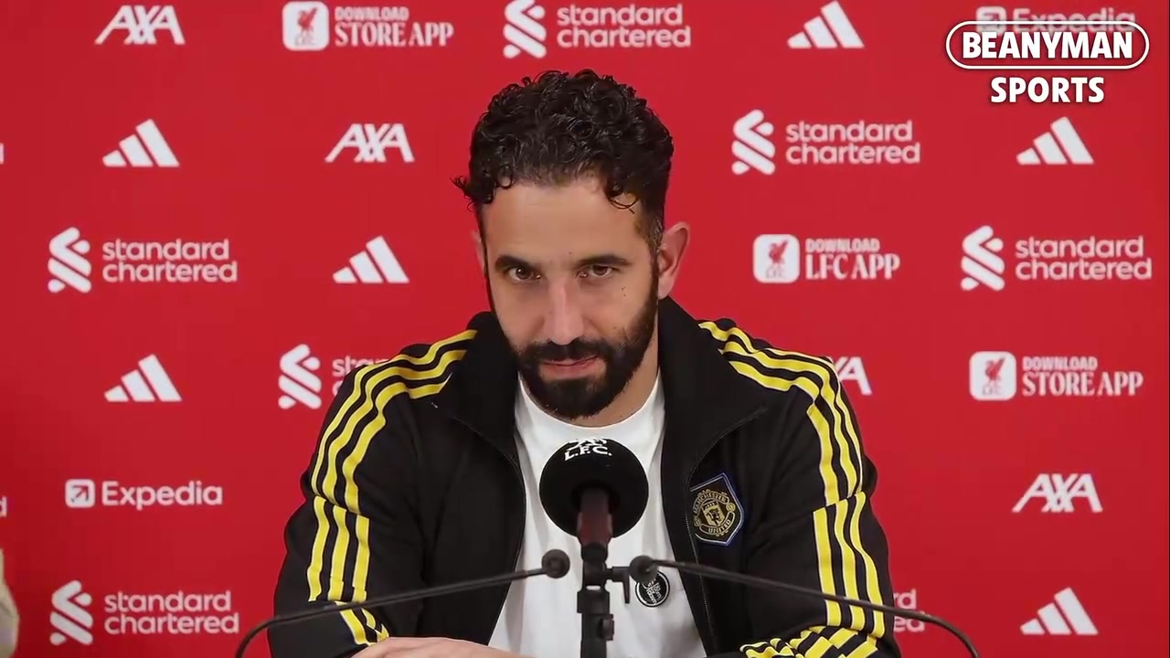 阿莫林賽后你們說著我圣誕節(jié)前就會(huì)下課而球迷們唱歌支持我